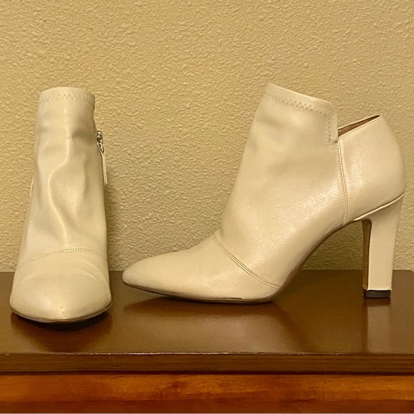 Franco Sarto Kairi Bootie - Picture 11 of 13